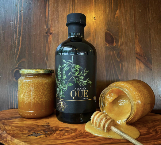 Amaro Què - Liquore artigianale rosmarino biologico foglie d'olivo e miele